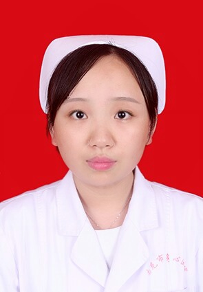 何俊
